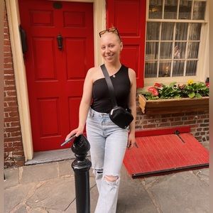 Meet your Posher, Samantha